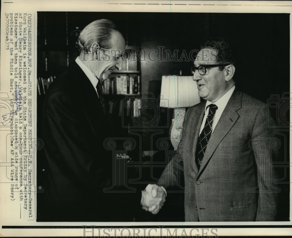 1973 Press Photo U.N. Sec. Gen. Kurt Waldheim meets Sec of State Henry Kissinger - Historic Images