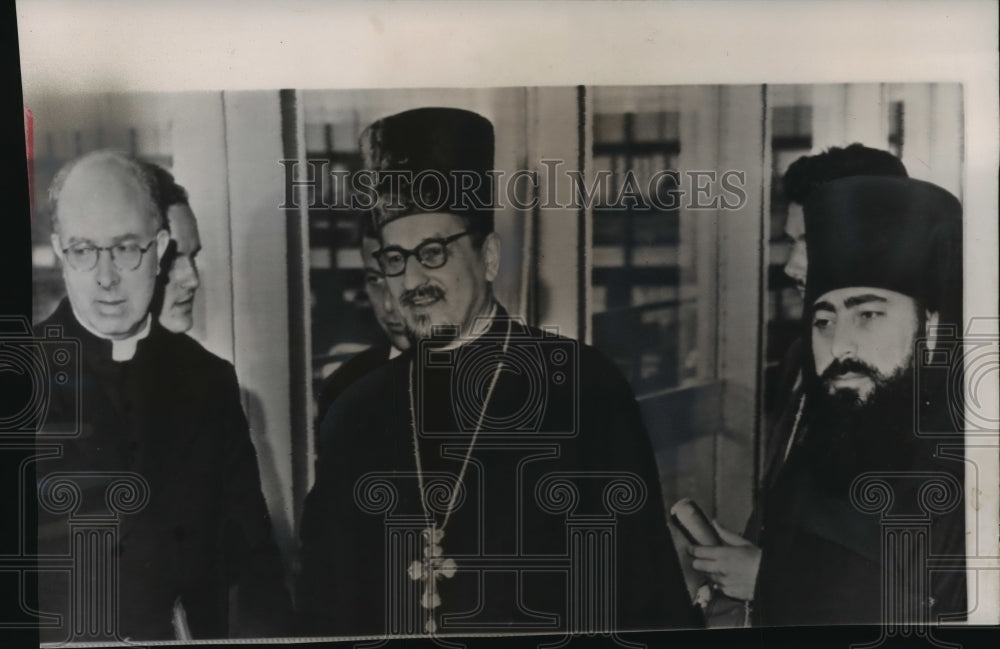 1962 Msgr. Jan WIllebrands With Others In Rome For Vatican Council - Historic Images