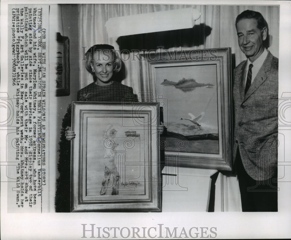 1966 Press Photo Cornelius Vanderbilt Whitney, Marylou Whitney &amp; their paintings- Historic Images