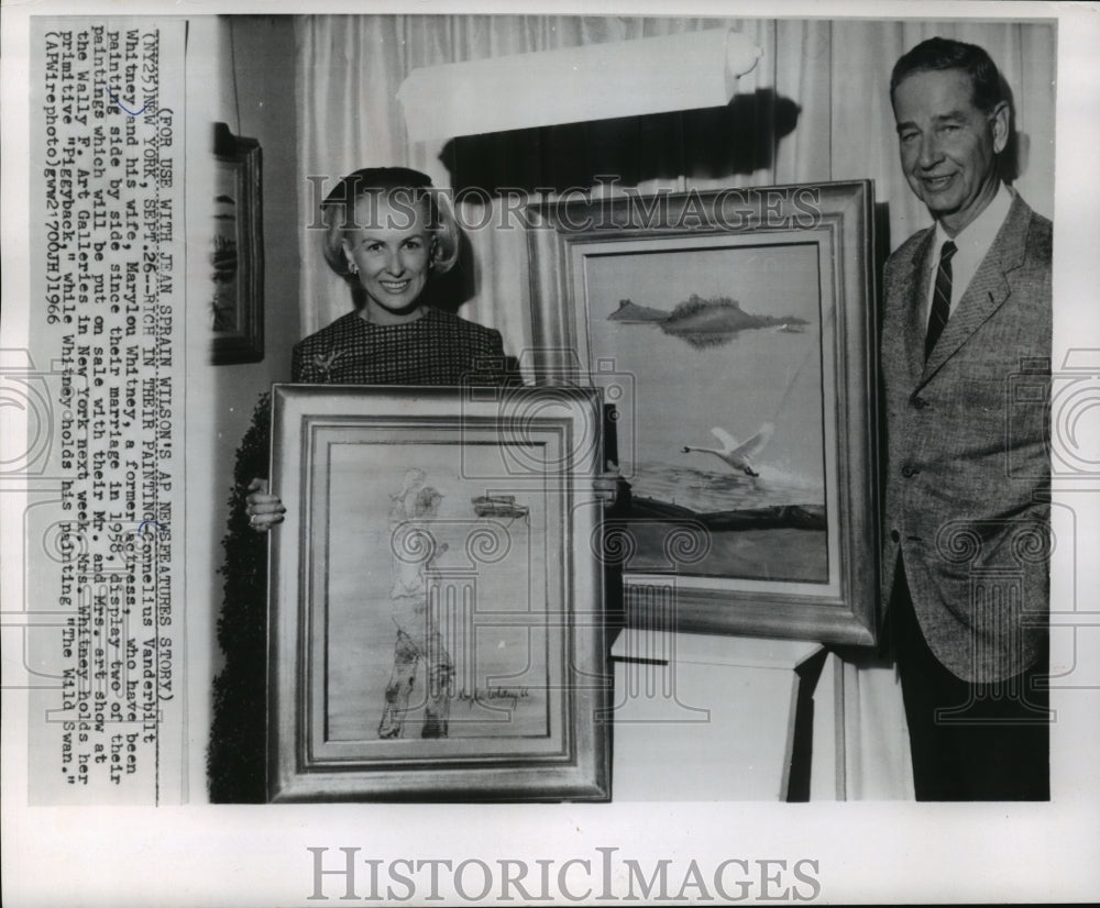 1966 Press Photo Cornelius Vanderbilt Whitney, Marylou Whitney & their paintings- Historic Images