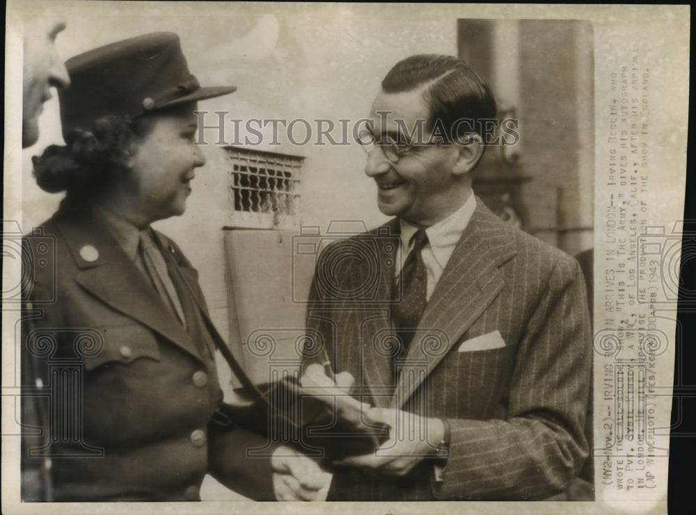 1943 Irving Berlin Gives Autograph To Private Sybil Kinsdy In London - Historic Images
