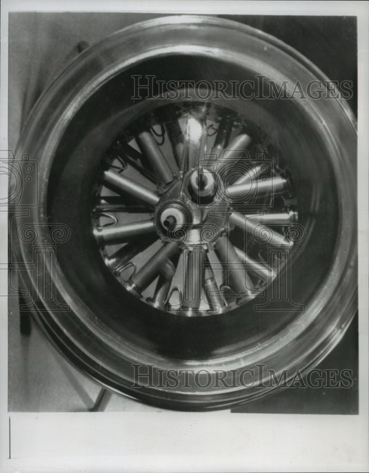 1959 Press Photo a radio-isotopic power source, Atomic Energy Commercial Use - Historic Images