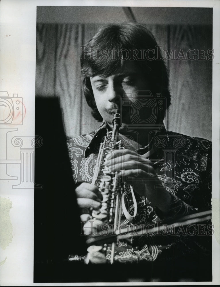 1974 Press Photo Milwaukee musician Warren Wiegratz - mjw04152 - Historic Images