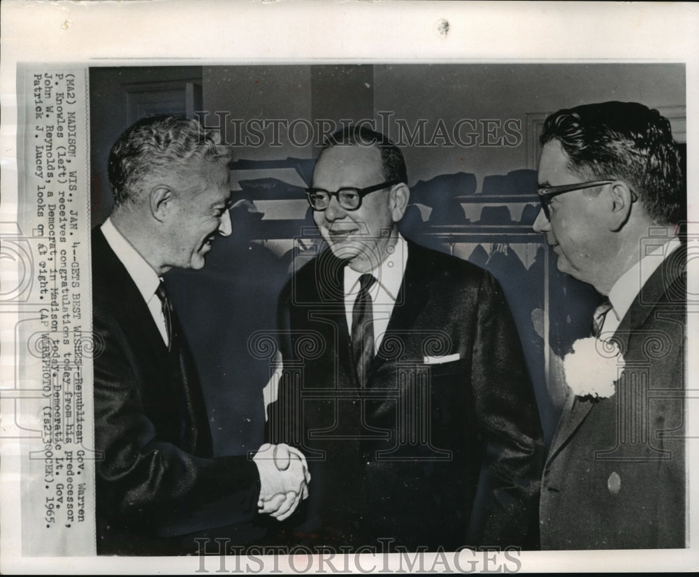1965 Wisconsin Gov. Knowles gets congratulations from predecessor. - Historic Images