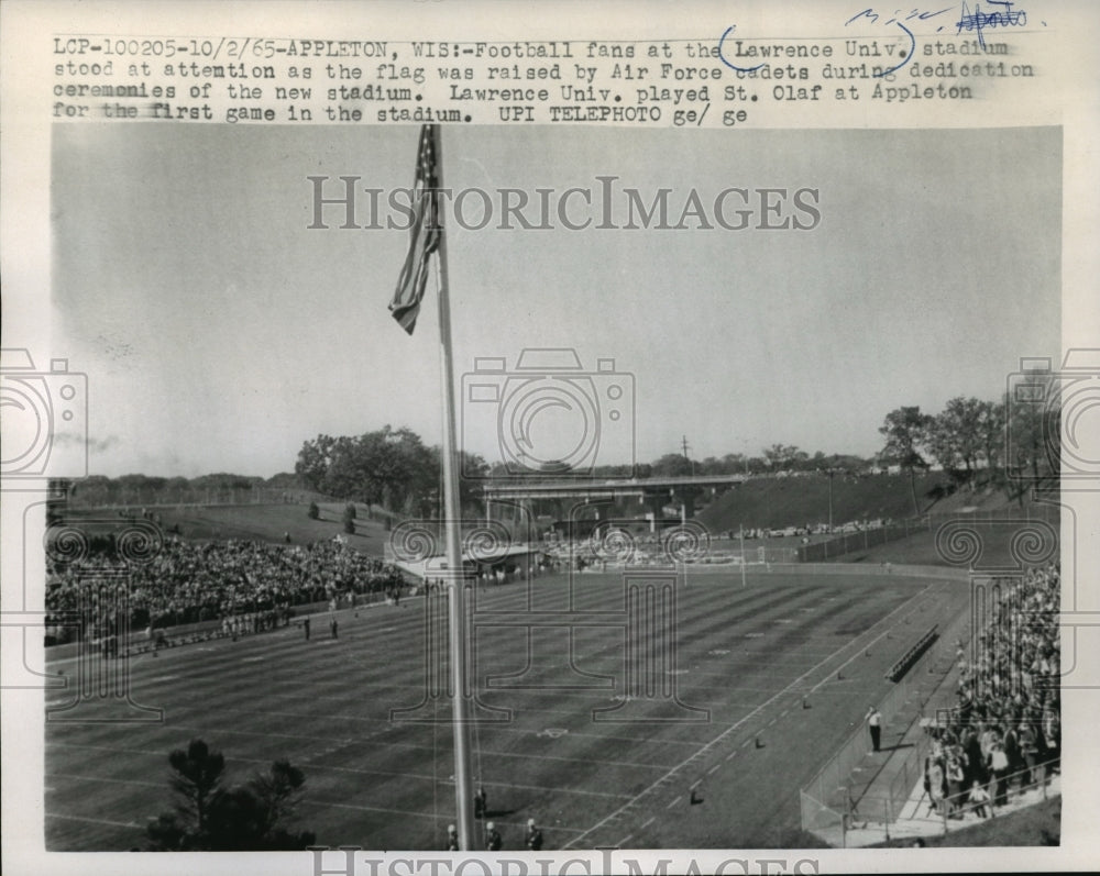 1965 Fans at Wisconsin&#39;s Lawrence University stadium dedication - Historic Images
