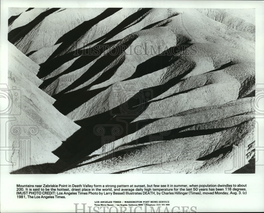 1981 Press Photo Mountains near Zabriskie Point in Death Valley, California - Historic Images