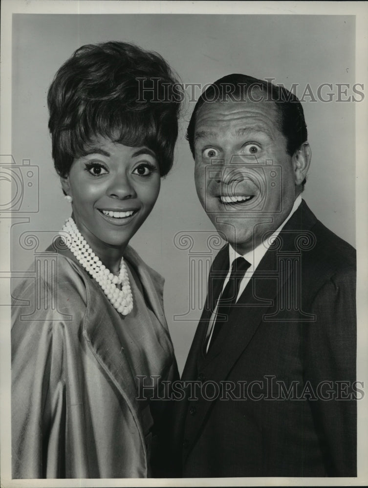 1964 Press Photo Alan King, Comedian, on "The Ed Sullivan Show." - mjx01692-Historic Images