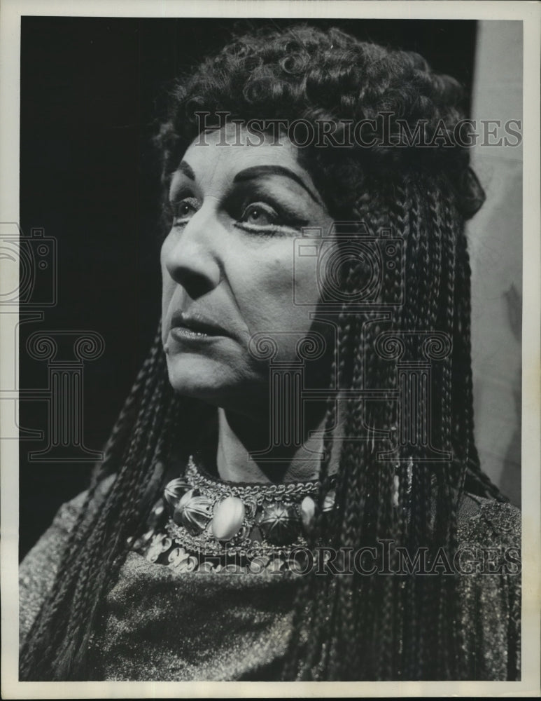 1956 Press Photo Judith Anderson, Ftateteeta in Shaw&#39;s &quot;Caesar and Cleopatra.&quot;-Historic Images