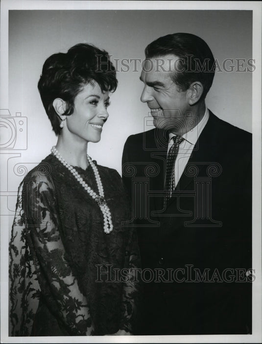 1966 Press Photo Dana Wynter & Fred MacMurray in My Three Sons - mjx02505-Historic Images