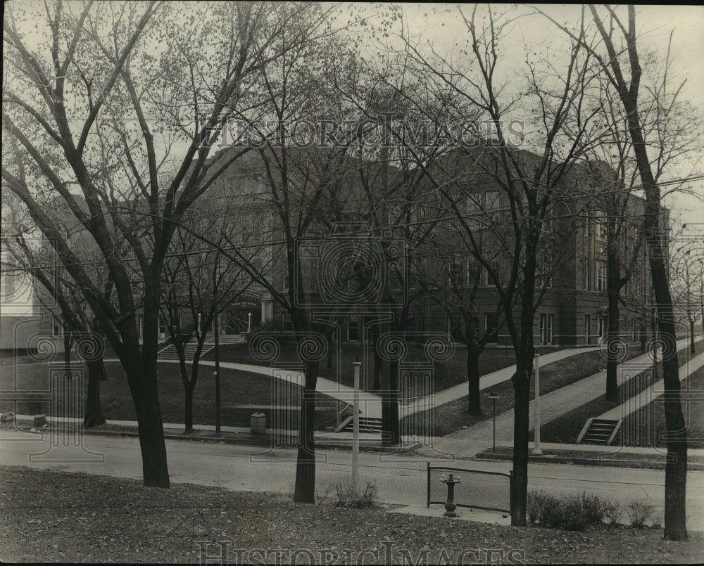 Press Photo Beloit High School - mjx02739- Historic Images