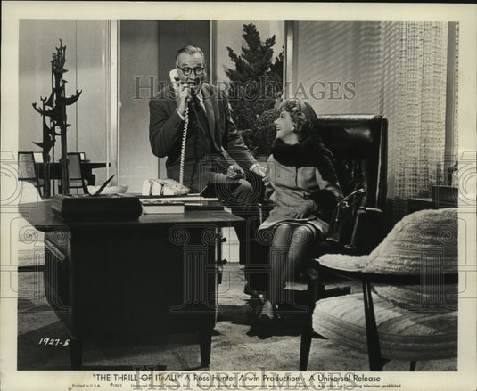1968 Press Photo Ed Andrews and Arlene Francis in The Thrill Of It All-Historic Images