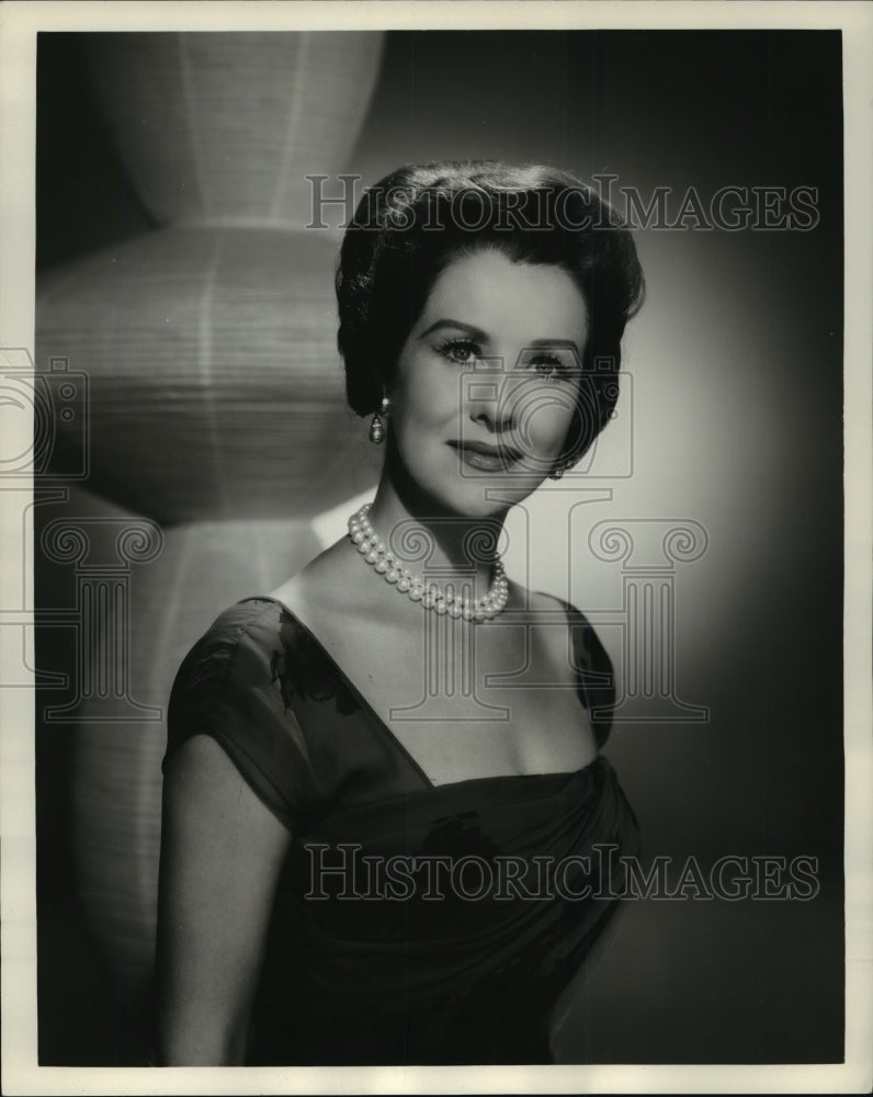 1961 Press Photo Ruth Warrick in Father of the Bride - mjx04449-Historic Images