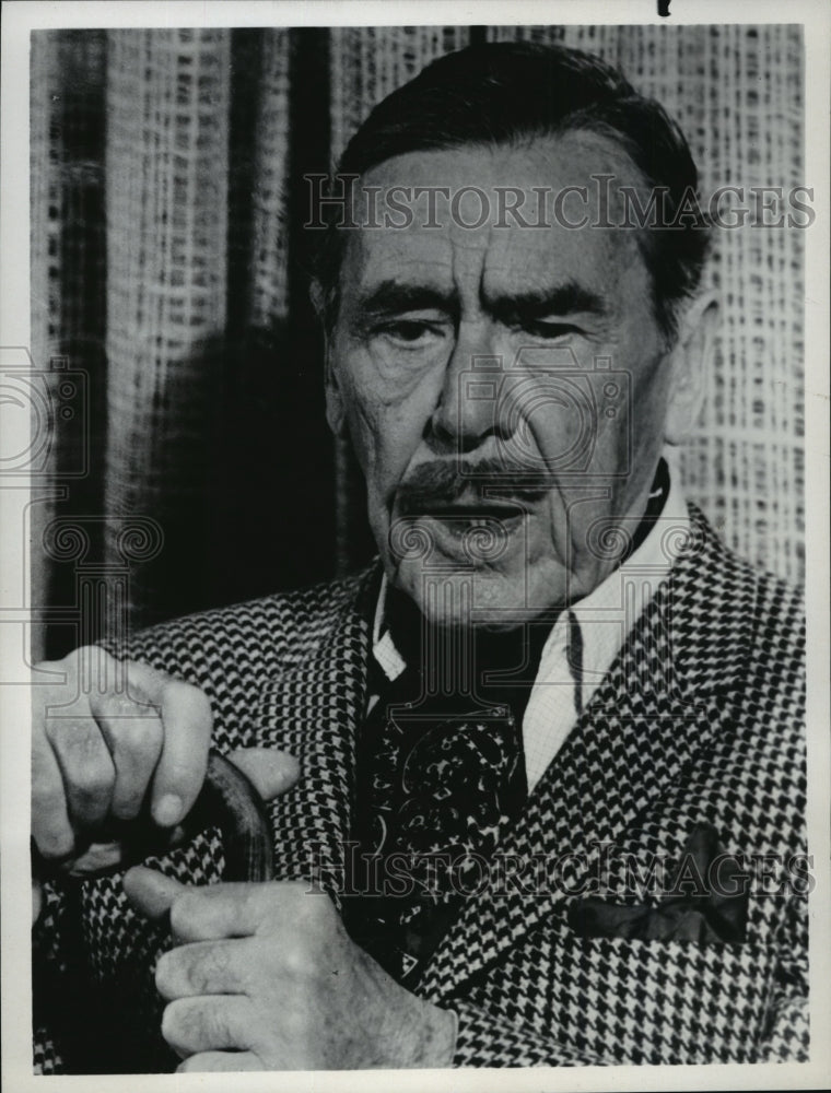 1970 Press Photo Leo G. Carroll in &quot;Little Dog, Gone&quot; - mjx04489-Historic Images