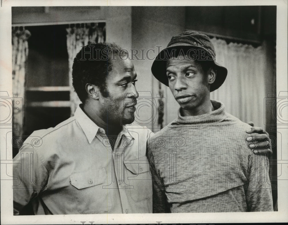 1974 Press Photo John Amos and Jimmie Walker in Good Times - mjx04978-Historic Images