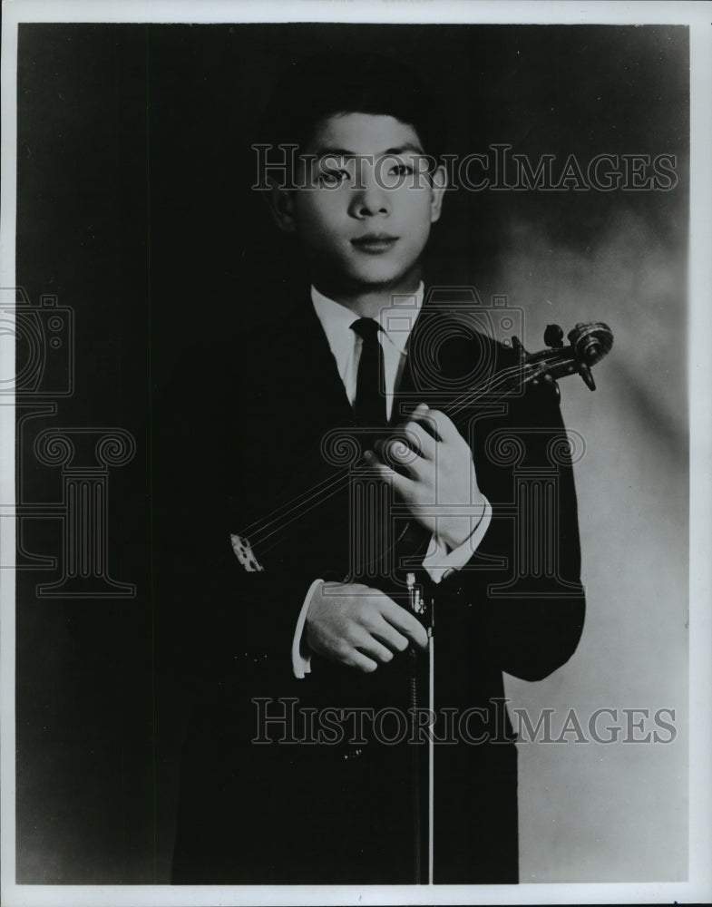 1968 Press Photo Young Uck Kim, Korean violinist - mjx07347 - Historic Images