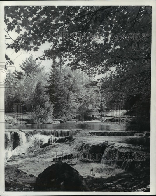 1977 Press Photo The Middle Branch of Ontonagon River in Wisconsin - Historic Images