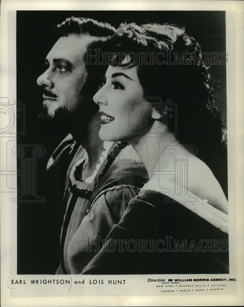 1965 Press Photo Earl Wrightson and Lois Hunt - mjx09022-Historic Images