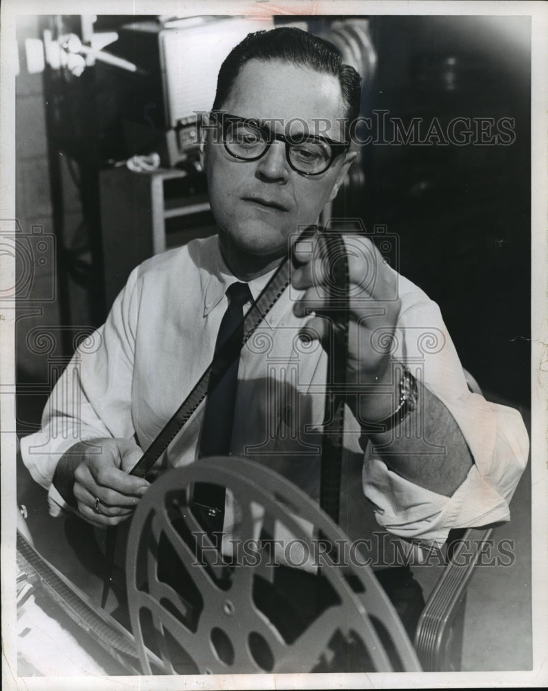 1965 Press Photo Carl Zimmermann, TV Jounalist - mjx12014-Historic Images