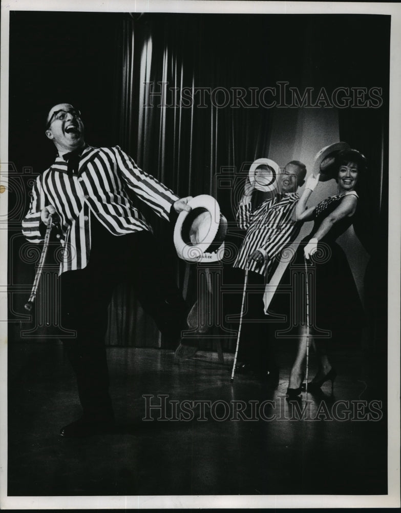 1964 Press Photo Loeb Dablon, John Anthony and Barbara Beeke - mjx12137-Historic Images