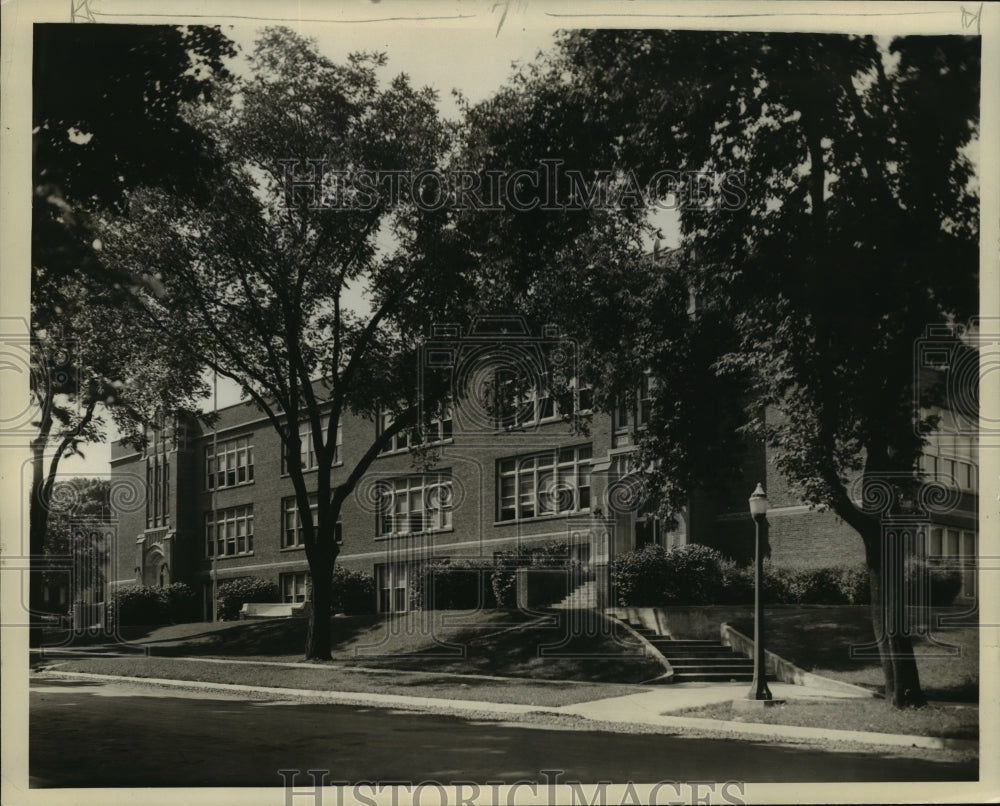 1928 Press Photo Beaver Dam, Wisconsin, New High School. - mjx13410-Historic Images