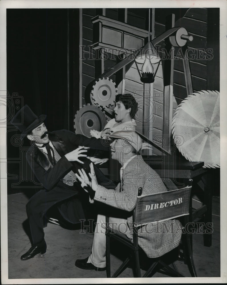 1952 Press Photo Members of the cast of musical show &quot;Adam to Atom&quot; - mjx14550-Historic Images