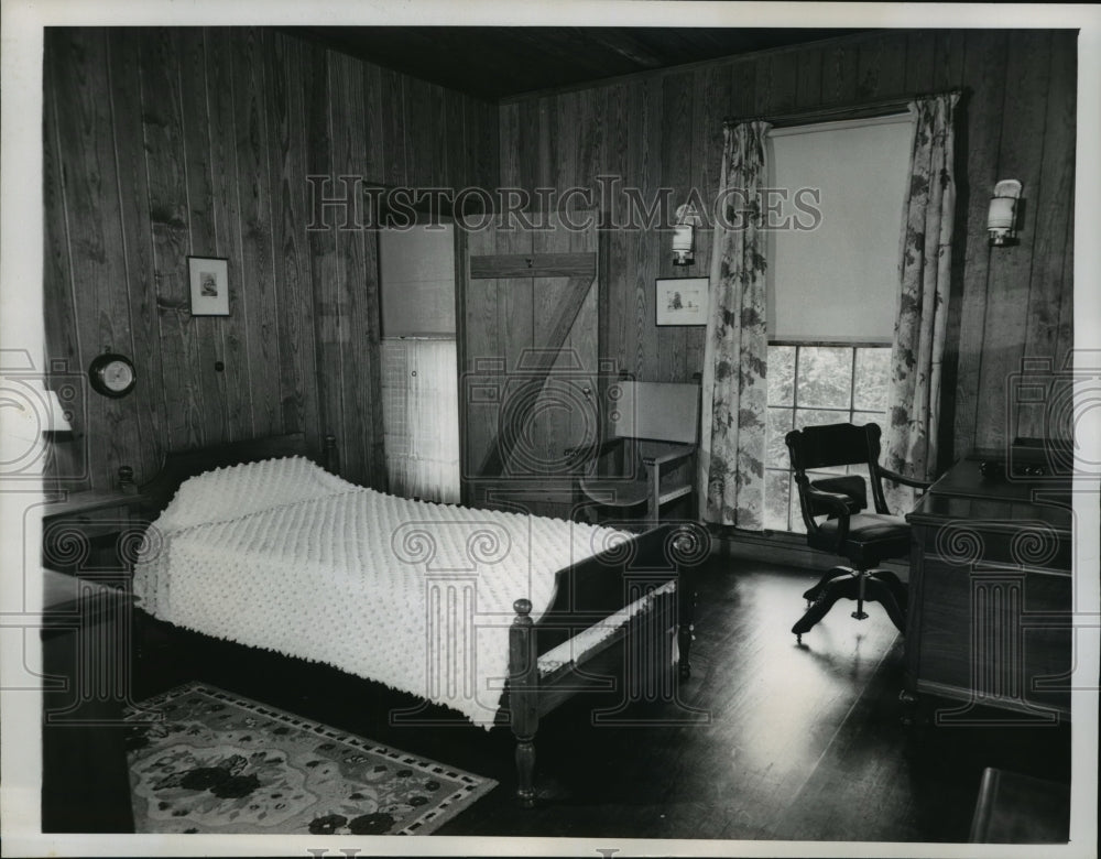 1947 Press Photo Bed in which Pres. Roosevelt died in a house in Warm Springs-Historic Images