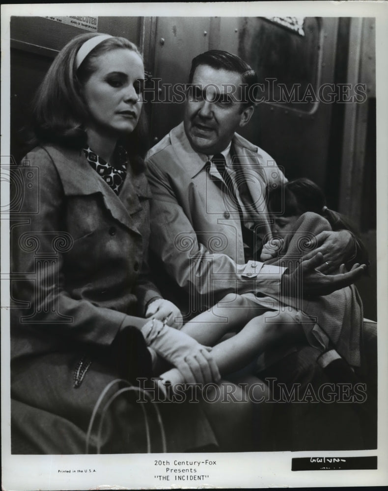 1968 Press Photo Ed McMahon and Diana Van Der Vlis in The Incident. - mjx19985-Historic Images