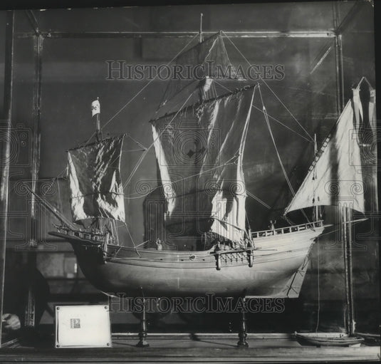 1951 Press Photo Christopher Columbus-Pinta, Caught first sight of the New World-Historic Images