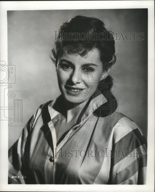 1960 Press Photo Pat Michon stars in the drama "I Passed for White" - mjx21046-Historic Images