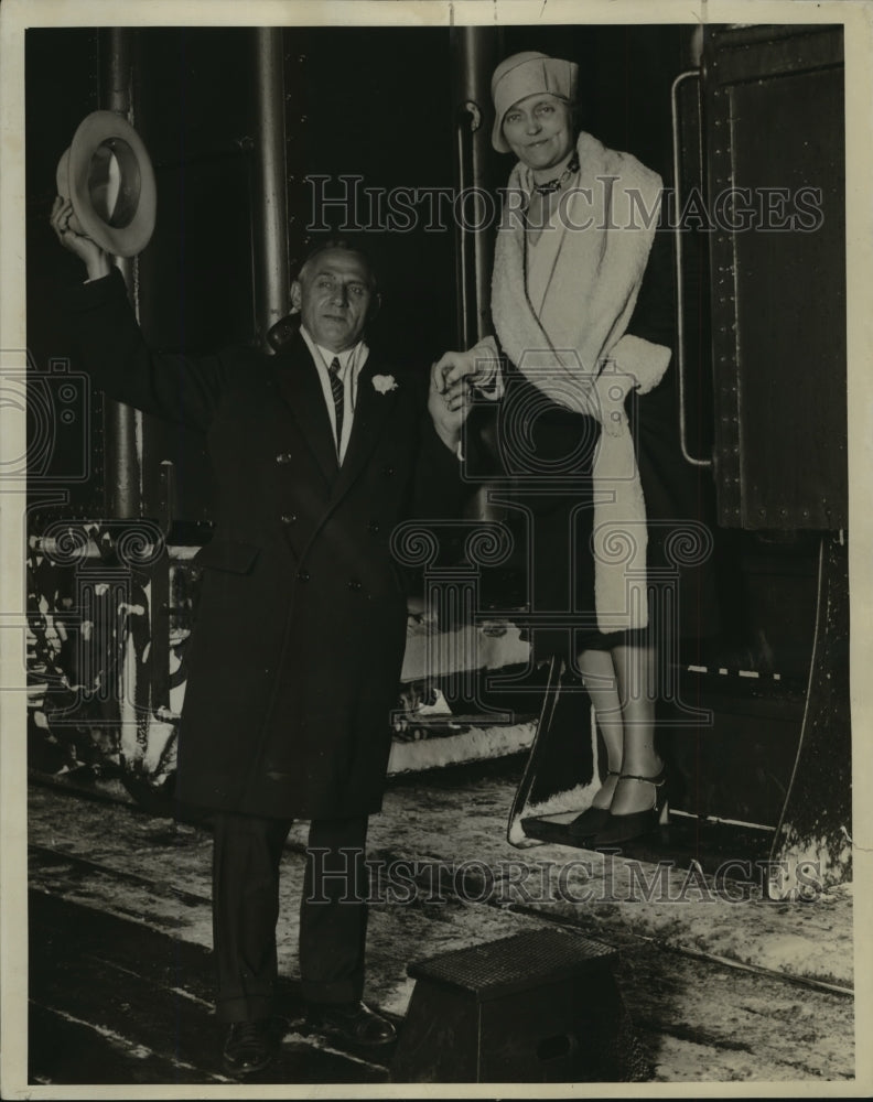 1930 Press Photo Governor Kohler and Mrs. Kohler in Milwaukee, Wisconsin-Historic Images
