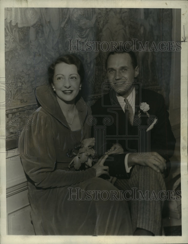 1932 Press Photo Mr. and Mrs. Walter J. Kohler in Chicago home of Mrs. Jerace-Historic Images