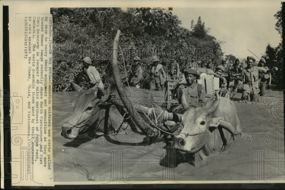 1972 Press Photo Cambodian soldiers on oxen carts toward Vietcong base camps-Historic Images