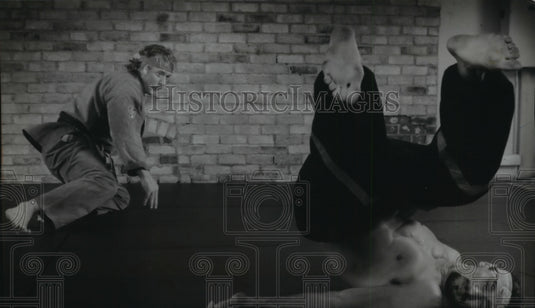 1994 Motion Pictures-Armstead Throws Boztepe At Rehearsal On Sunday-Historic Images