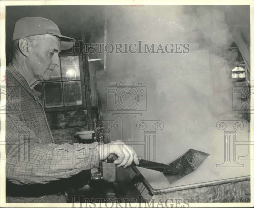 1966 Walter Moely Stirs Boiling Maple Sap During Evaporation - Historic Images