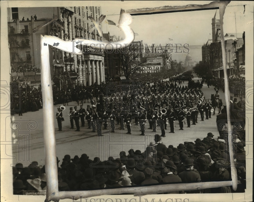 1925 Press Photo The inaugural parade marches down Pennsylvania avenue - Historic Images