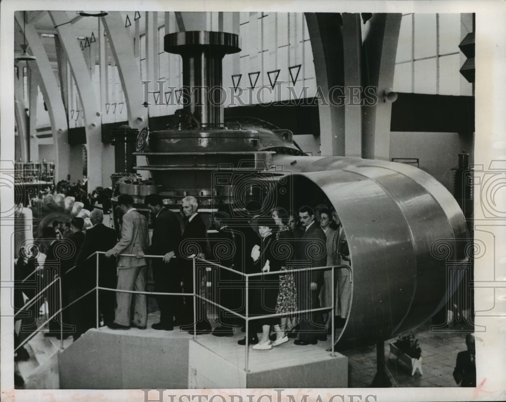 1956 Press Photo Water Turbine at Exhibition of Czechoslovak Engineering - Historic Images