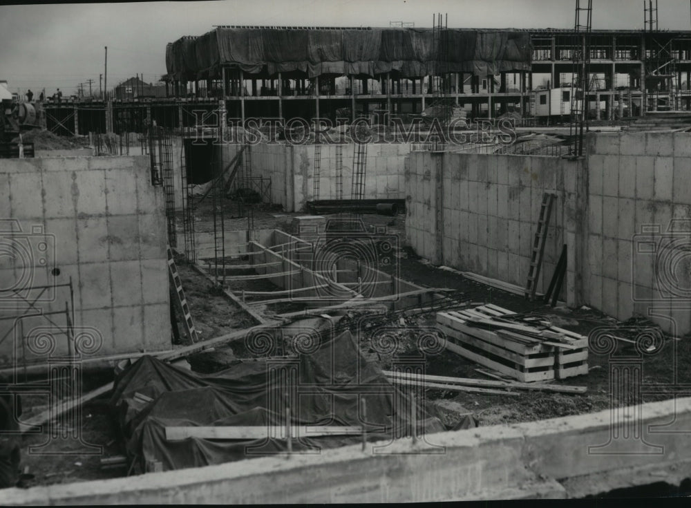 1954 Press Photo Construction of the Northwest High School in Milwaukee - Historic Images