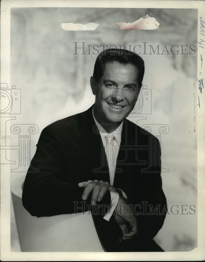 1968 Press Photo Robert Cummings-Television and Movie Actor - Historic Images