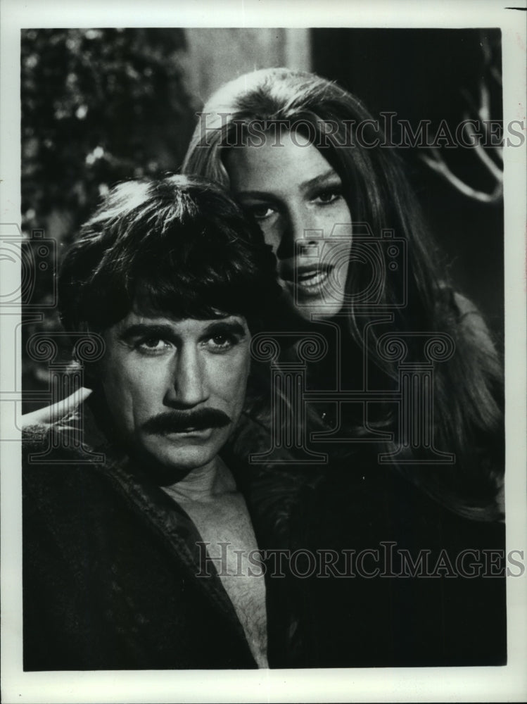 1973 Press Photo Alex Cord and Mariette Hartley stars in "Genesis II" - Historic Images