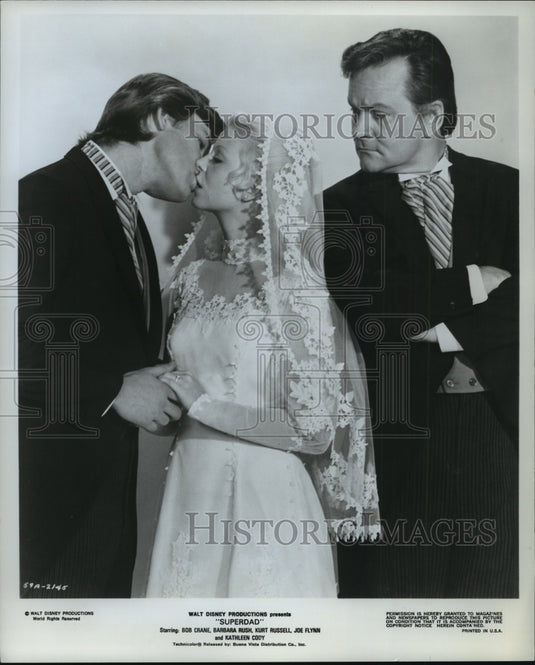 1974 Press Photo Bob Crane, Kathleen Cody, and Kurt Russell in "Superdad"-Historic Images