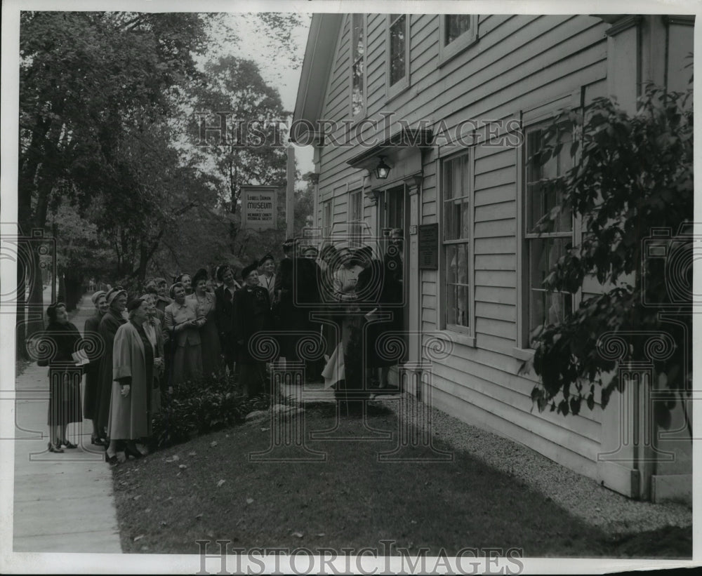 1951 Press Photo Lowell Damon&#39;s House in Wauwatosa, Wisconsin - Historic Images