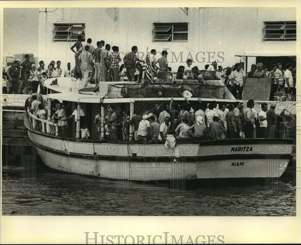 1980 Press Photo Cuban refugees in Florida - Historic Images