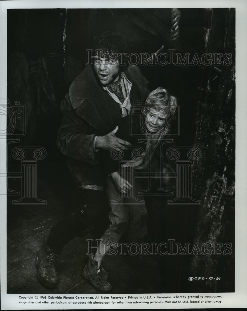 1968 Press Photo Oliver Reed and Mark Lester in "Oliver" - mjx27684- Historic Images