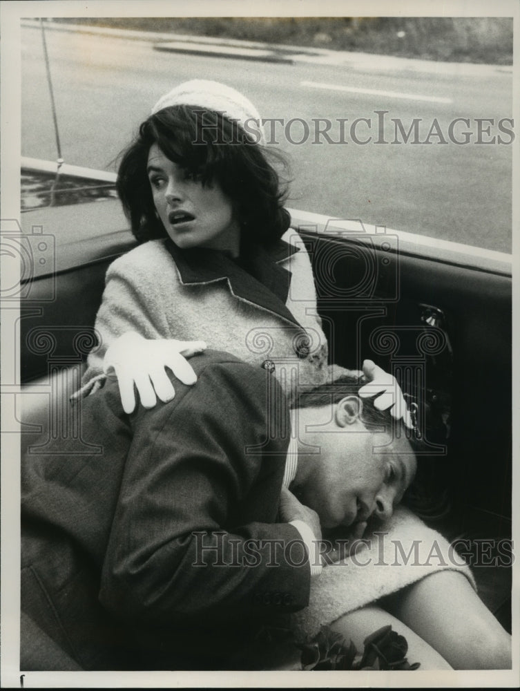 1991 Press Photo Roma Downey and Stephen Collins in &quot;A Woman Named Jackie&quot; - Historic Images