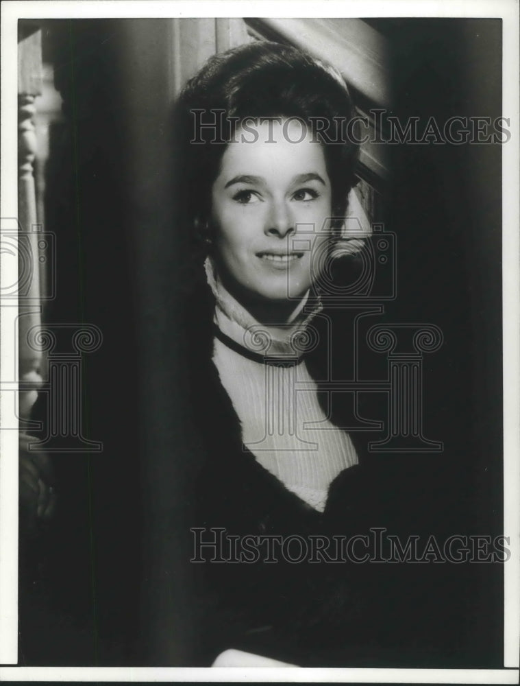 1965 Press Photo Geraldine Chaplin in "Dr. Zhivago" - Historic Images