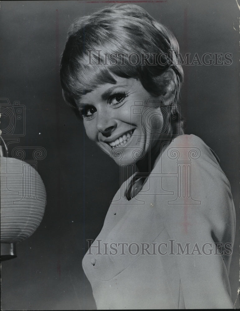 1967 Press Photo Judy Carne in &quot;Love On A Rooftop&quot; - mjx30800-Historic Images