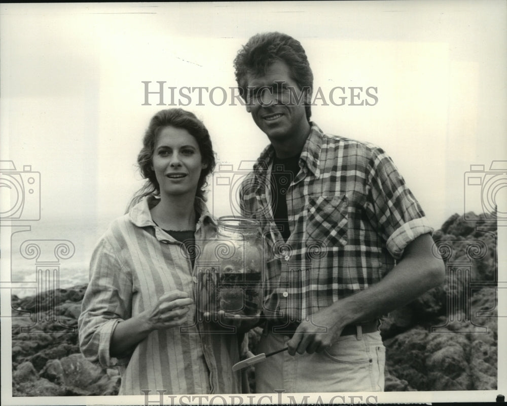 1983 Press Photo Kathryn Harrold and Barry Bostwick in &quot;An Uncommon Love&quot; - Historic Images