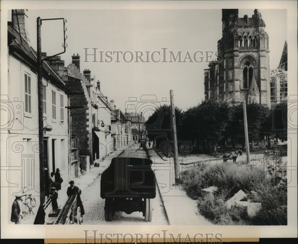 1940 Press Photo View of street in Soissons, France - Historic Images