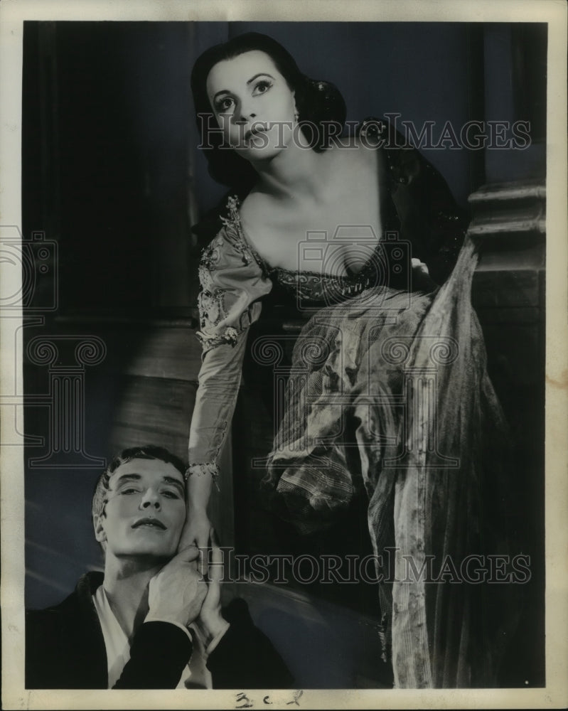 1957 Press Photo Paul Neville and Claire Bloom in Romeo and Juliet - mjx31457-Historic Images