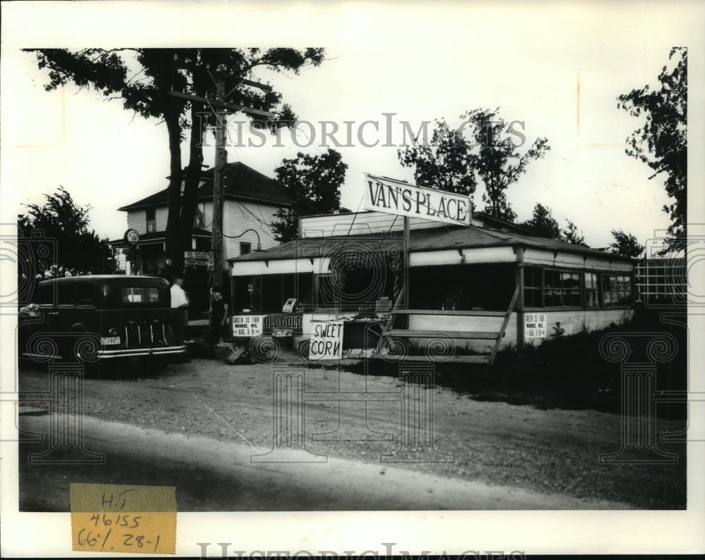 1930 Press Photo Roadside Farm Produce Market in Wisconsin&#39;s Delevan-Beloit Area - Historic Images